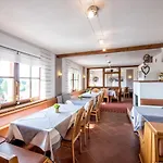 Hotel Schoenblick 3*