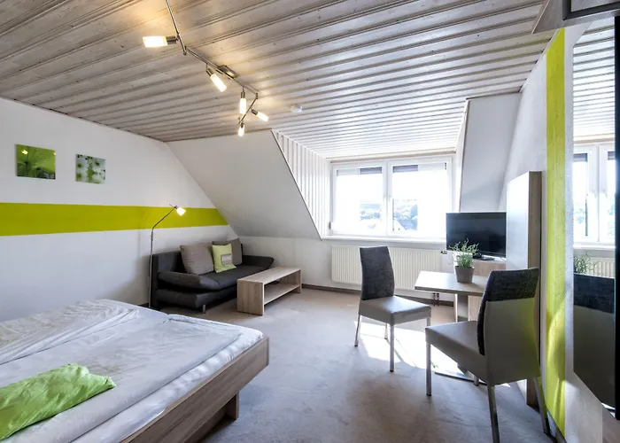 Hotell Schoenblick 3*